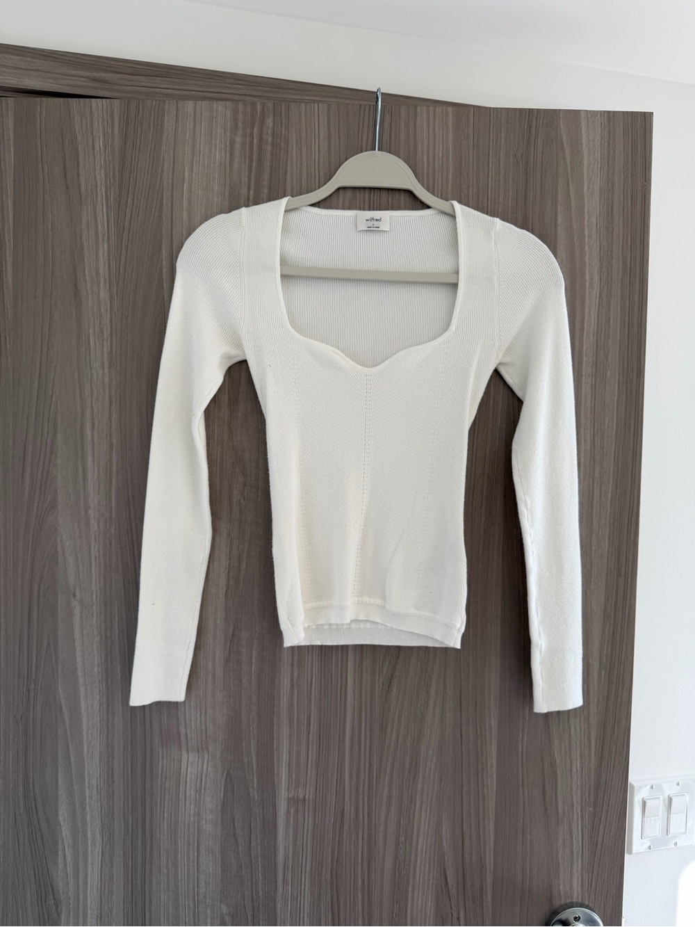 Wilfred Cream Square-Neck Long Sleeve Knit Top